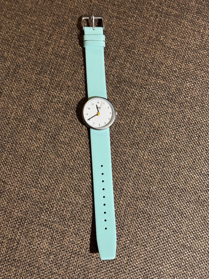 ⌚ Braun Classic Analog Watch with Genuine Leather Mint Strap - Never worn