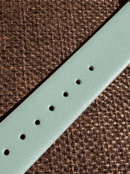 ⌚ Braun Classic Analog Watch with Genuine Leather Mint Strap - Never worn