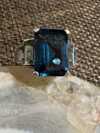 💎 Vintage Art Deco–Inspired London Blue Topaz Sterling Silver Ring 💎