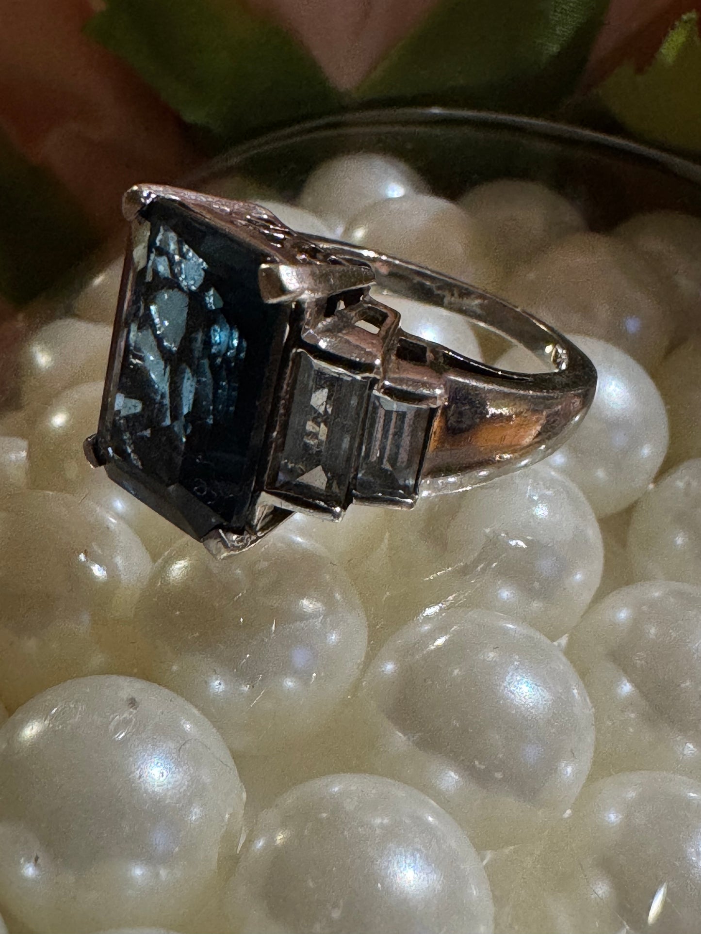 💎 Vintage Art Deco–Inspired London Blue Topaz Sterling Silver Ring 💎