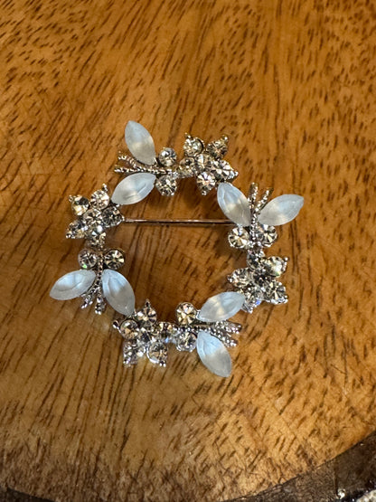 Vintage rhinestone wreath brooch