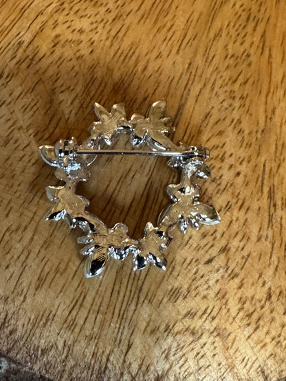 Vintage rhinestone wreath brooch