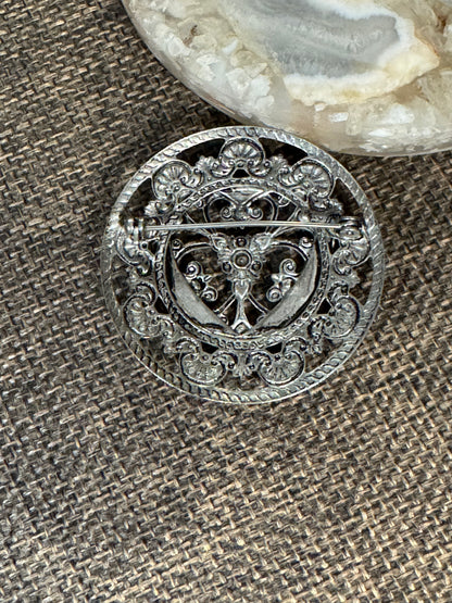Vintage Filigree Heart Brooch in Silver (Tone)