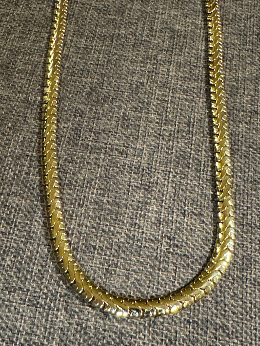Vintage Signed Monet Gold-Tone Lay-Flat Chain Necklace – 28”