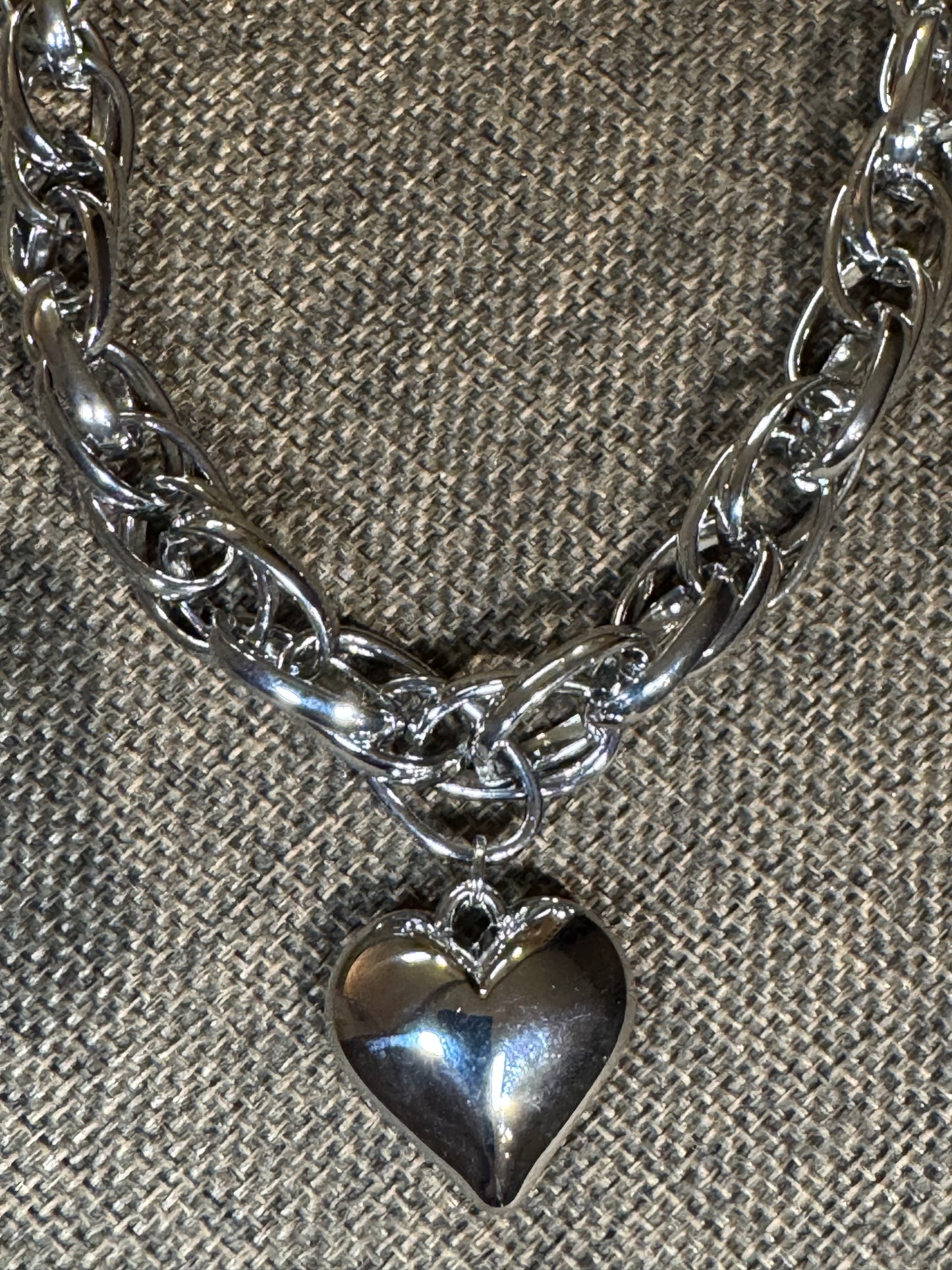 Chunky Silver-Tone Link Necklace | Puffy Heart Pendant