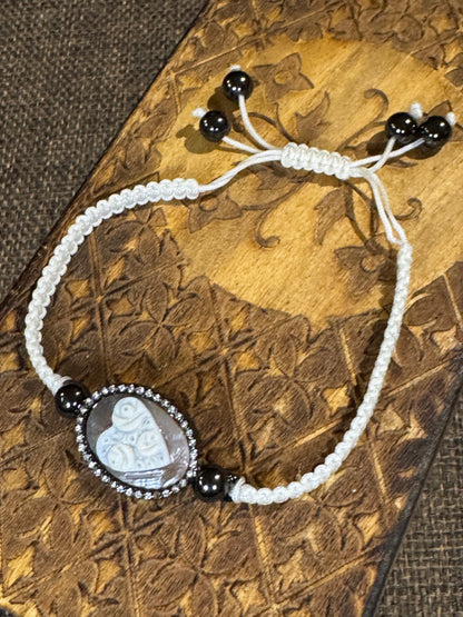 Amedeo Heart Cameo Macramé Bracelet | Hand-Carved Sardonyx & Pink Crystal Accents
