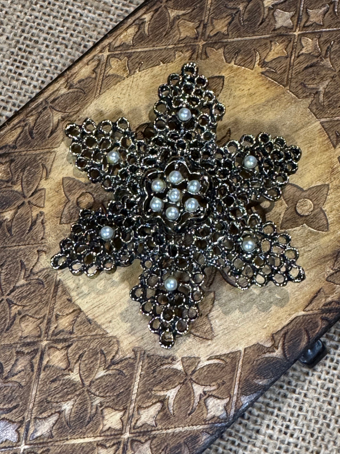 Vintage Faux Pearl Starburst Brooch