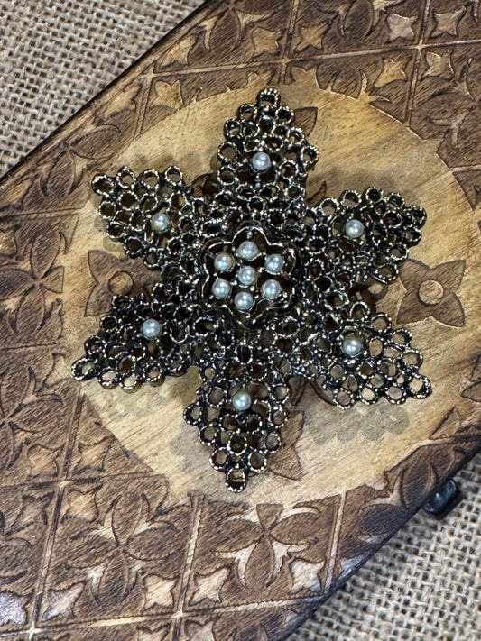 Vintage Faux Pearl Starburst Brooch