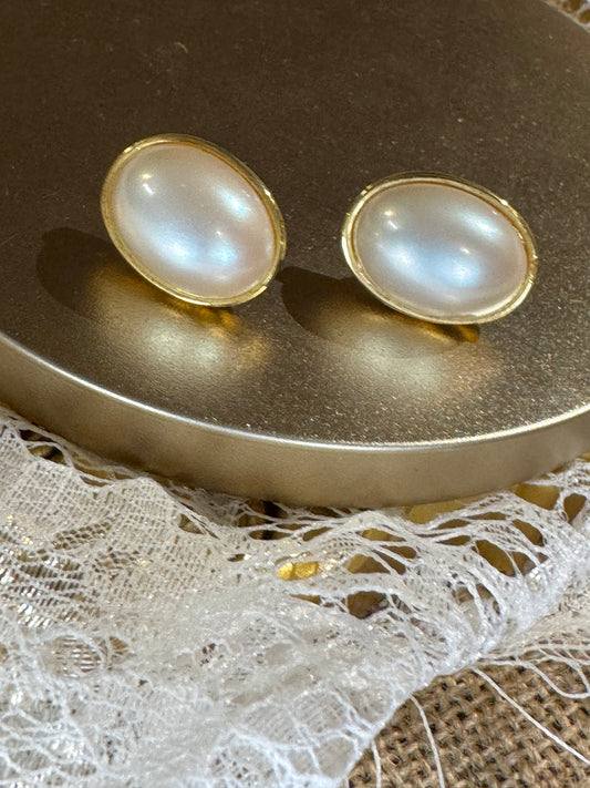 Vintage Oval Faux Pearl Stud Earrings
