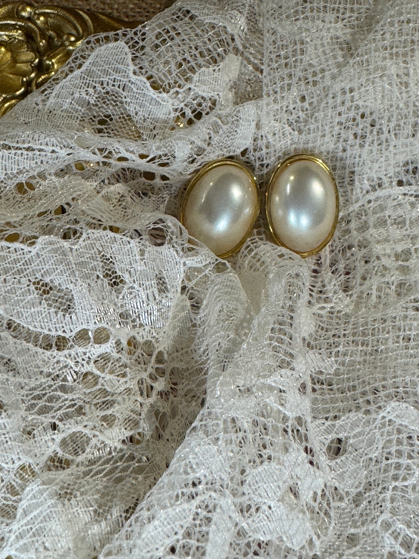 Vintage Oval Faux Pearl Stud Earrings