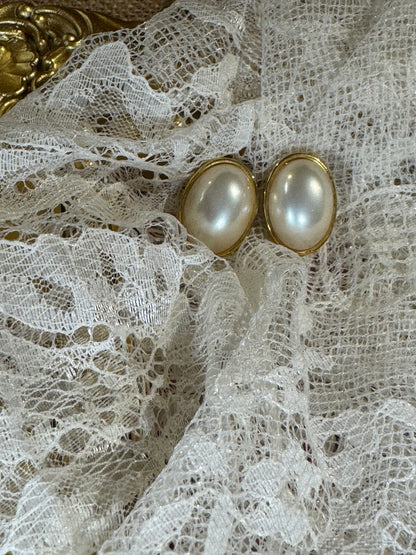 Vintage Oval Faux Pearl Stud Earrings