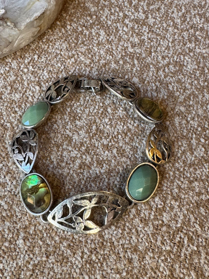 Vintage-Style Silver-Tone Green Stone Link Bracelet