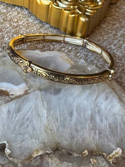 Vintage Ornate Gold-Tone Stretch Bangle Bracelet