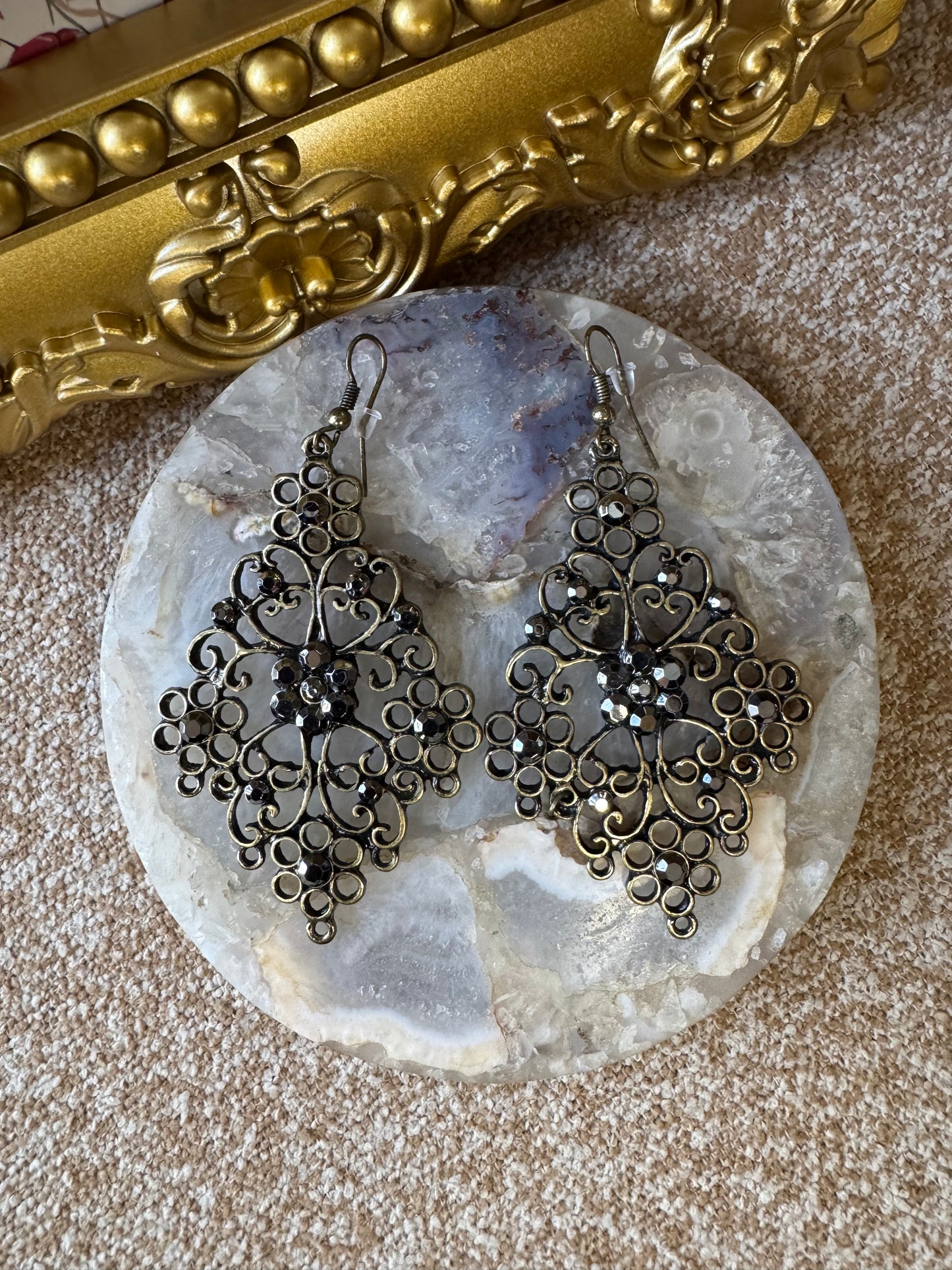 Antique-Style Filigree Chandelier Dangle Earrings