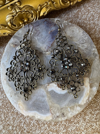 Antique-Style Filigree Chandelier Dangle Earrings
