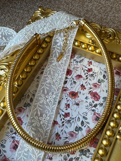 Vintage-Style Gold-Tone Omega / Tubogas Choker Necklace