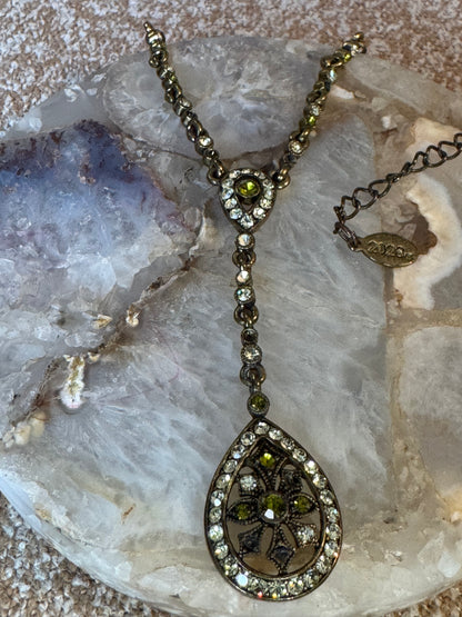 Vintage-Style Green Rhinestone Y-Drop Necklace