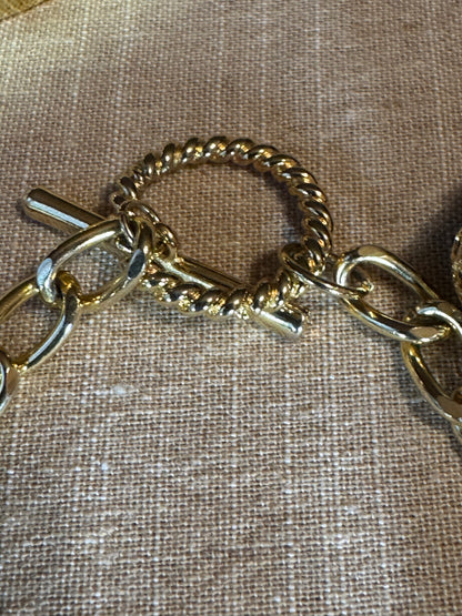 Vintage-Style Gold Tone Puffy Heart & Black Glass Charm Bracelet – Chunky Filigree Toggle