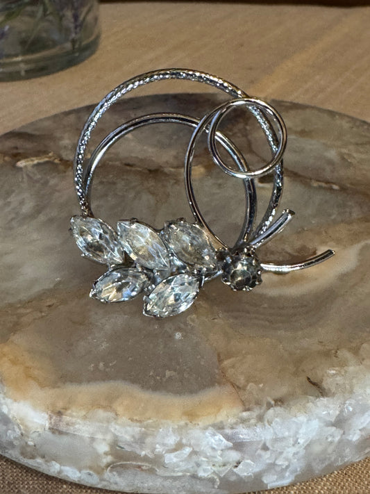 Vintage Silver-Tone Rhinestone Brooch – Leaf-Shaped Crystal Accents