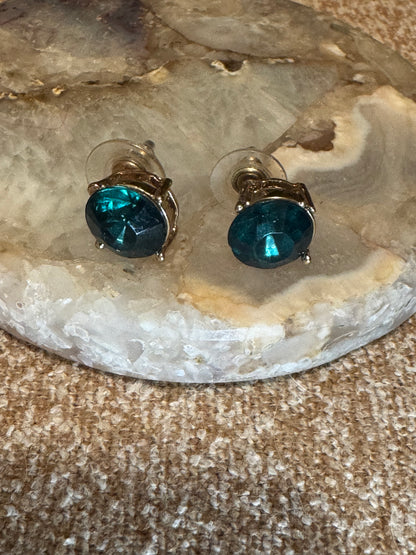 Blue Zircon Rhinestone Stud Earrings – Faceted Crystal in Silver-Tone Setting