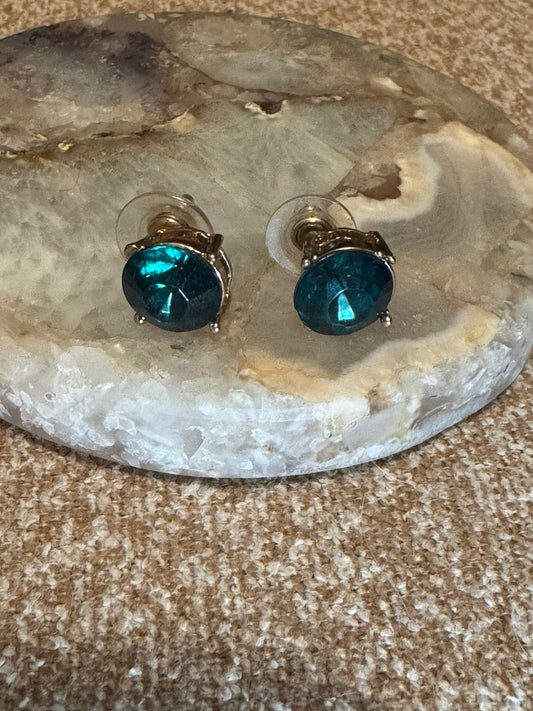 Blue Zircon Rhinestone Stud Earrings – Faceted Crystal in Silver-Tone Setting
