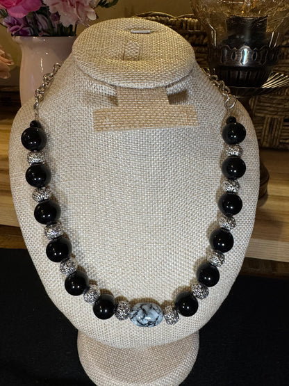 Statement Graduated Black Bead & Ornate Silver-Tone Necklace — Sculptural Elegance & Timeless Presence