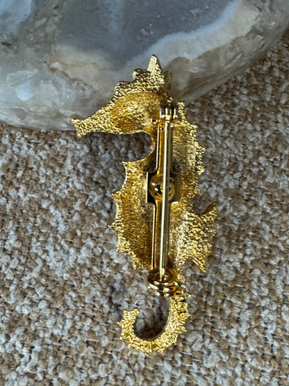 Vintage Signed ROMA Gold-Tone Seahorse Brooch — Nautical Charm with Mid-Century Heritage