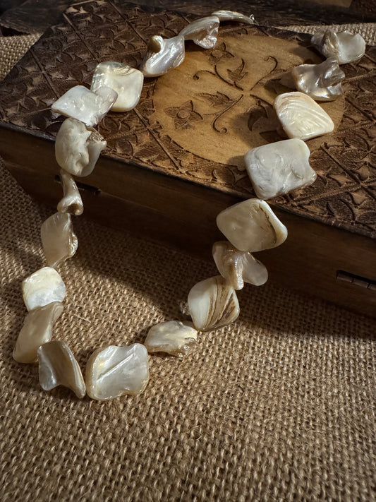 Vintage Mother-of-Pearl 16" Strand Necklace
