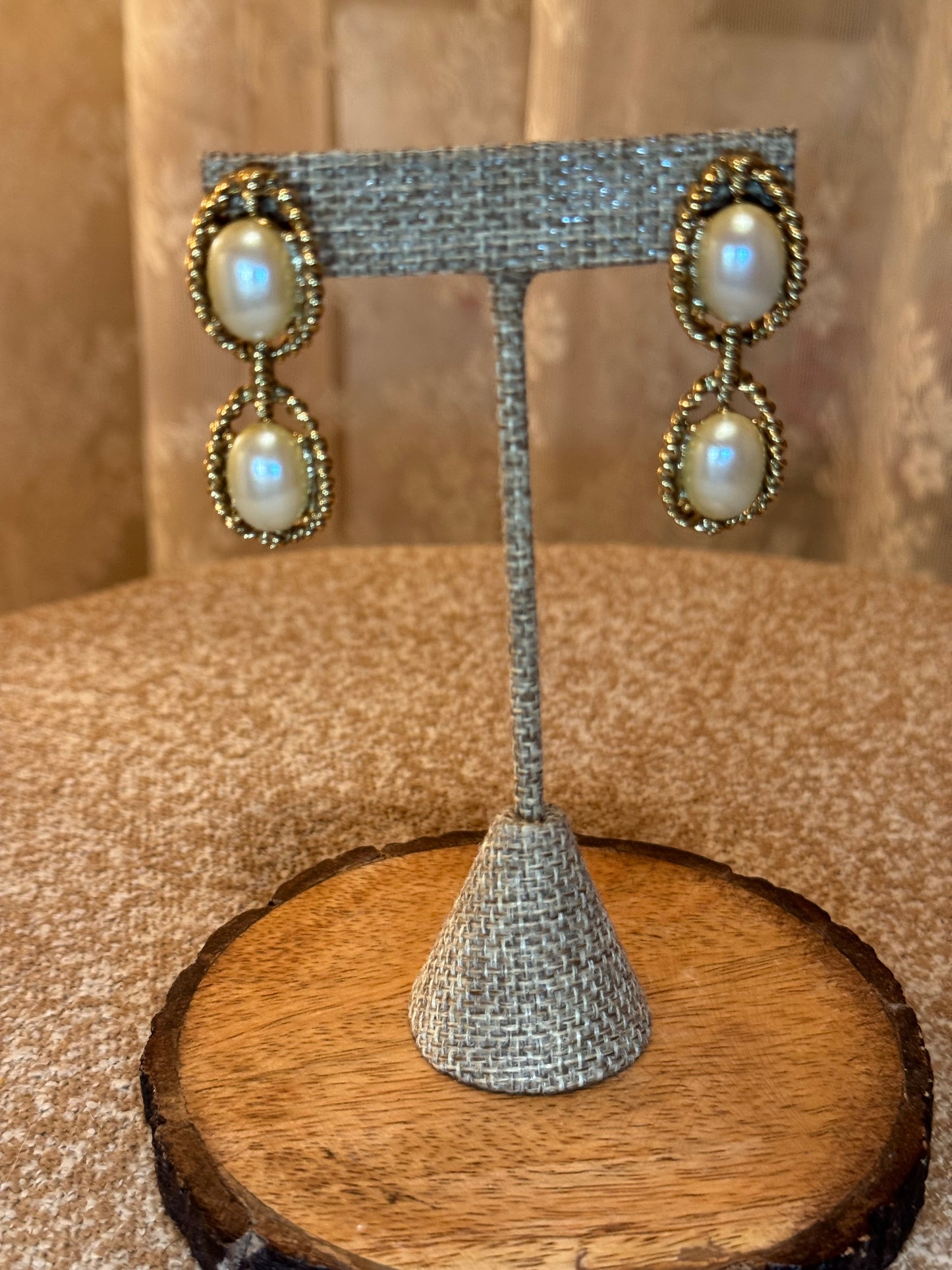 Vintage Double Oval Gold-Tone Faux Pearl Earrings – Elegant Classic Design