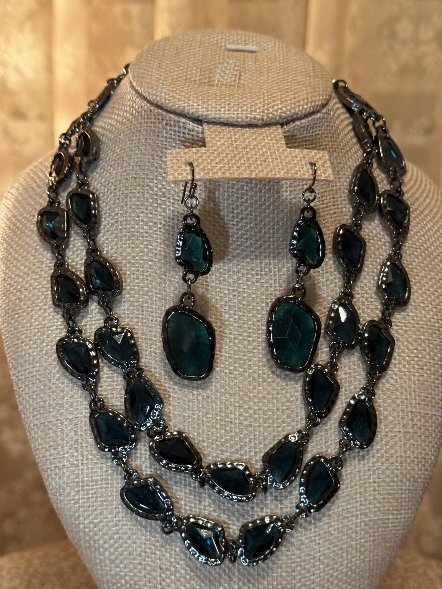 Chico’s Athena Jewelry Set – Teal Crystal Necklace & Matching Earrings in Gunmetal Finish