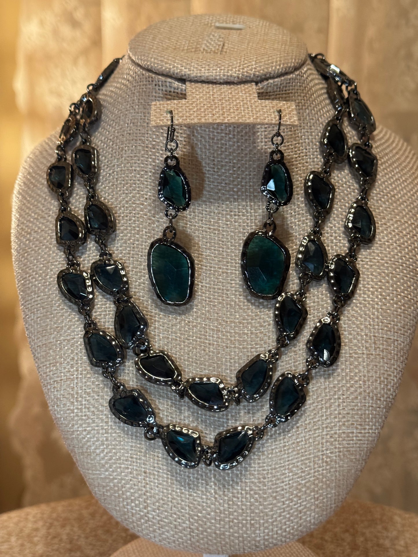 Chico’s Athena Jewelry Set – Teal Crystal Necklace & Matching Earrings in Gunmetal Finish