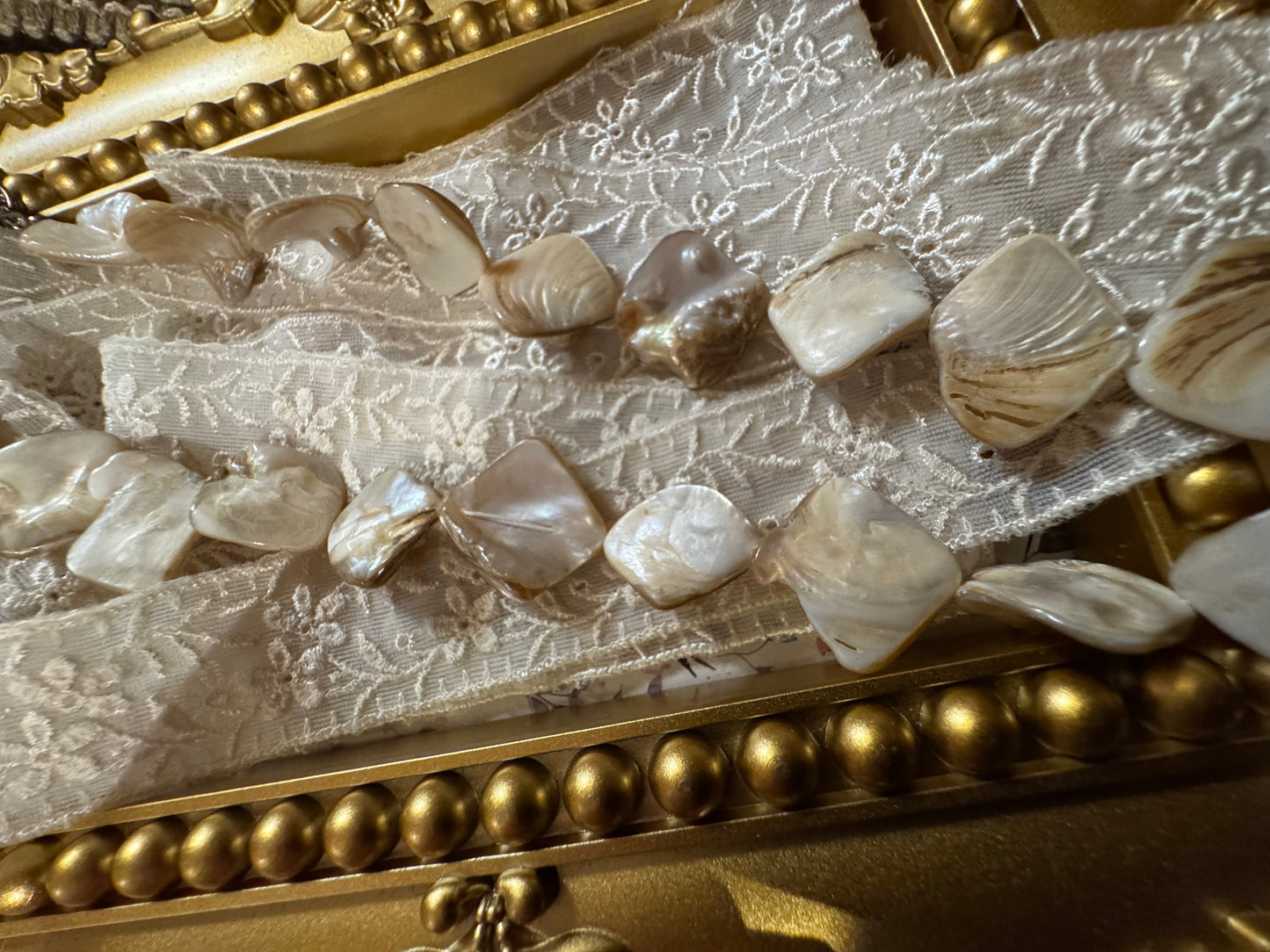 Vintage Mother-of-Pearl 16" Strand Necklace