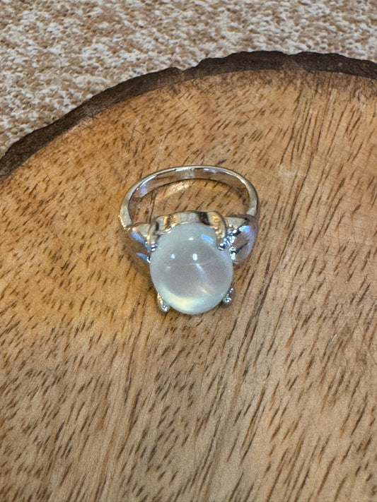 Moonstone Cabochon Ring – Silver Plated Vintage Style – Size 6.5