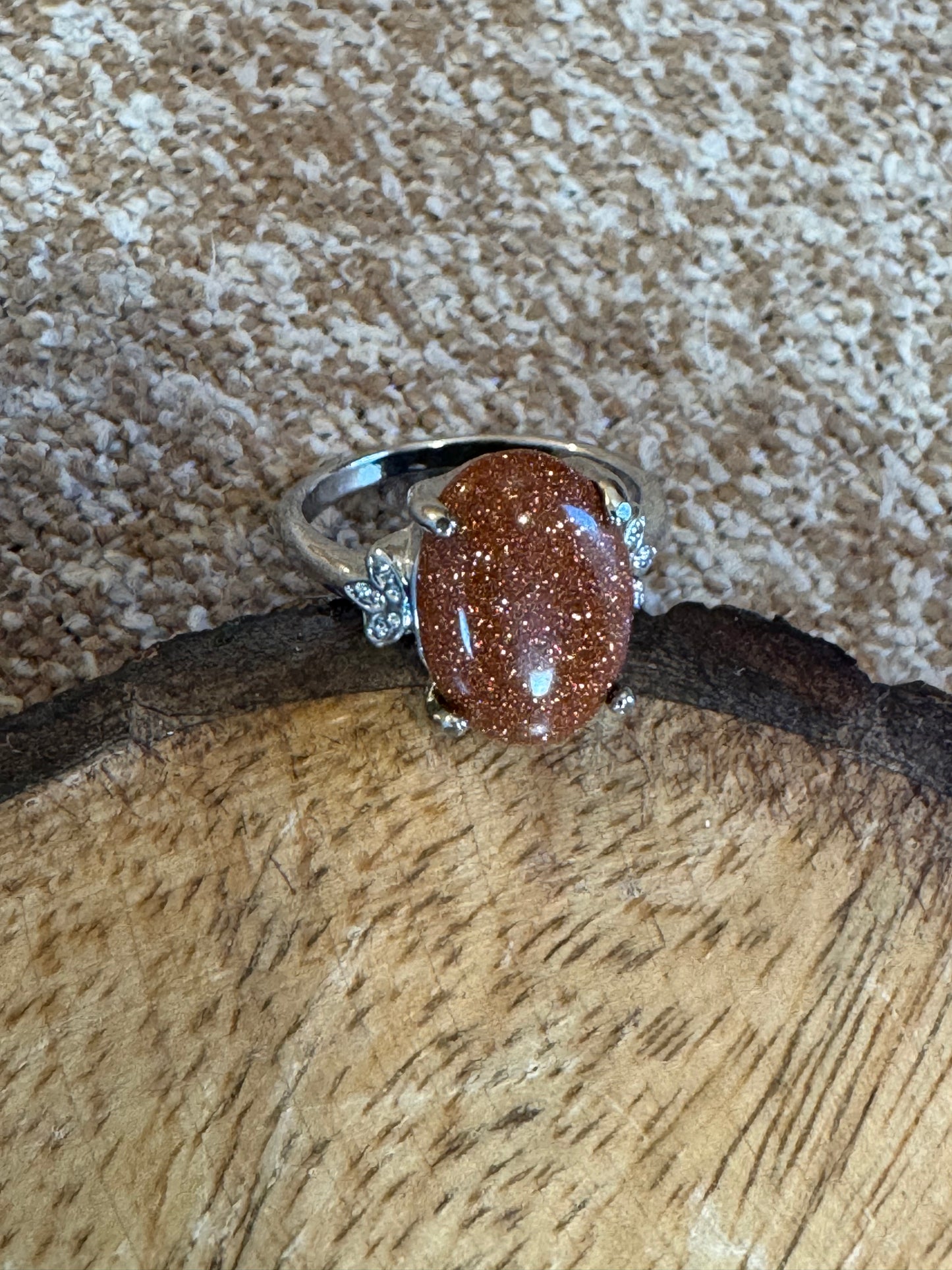 Sunstone Cabochon Ring – Silver Plated – Oval Sparkling Stone - Size 7.5