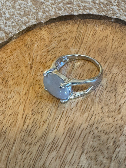 Moonstone Cabochon Ring – Silver Plated – Classic Oval Setting – Size 8.5