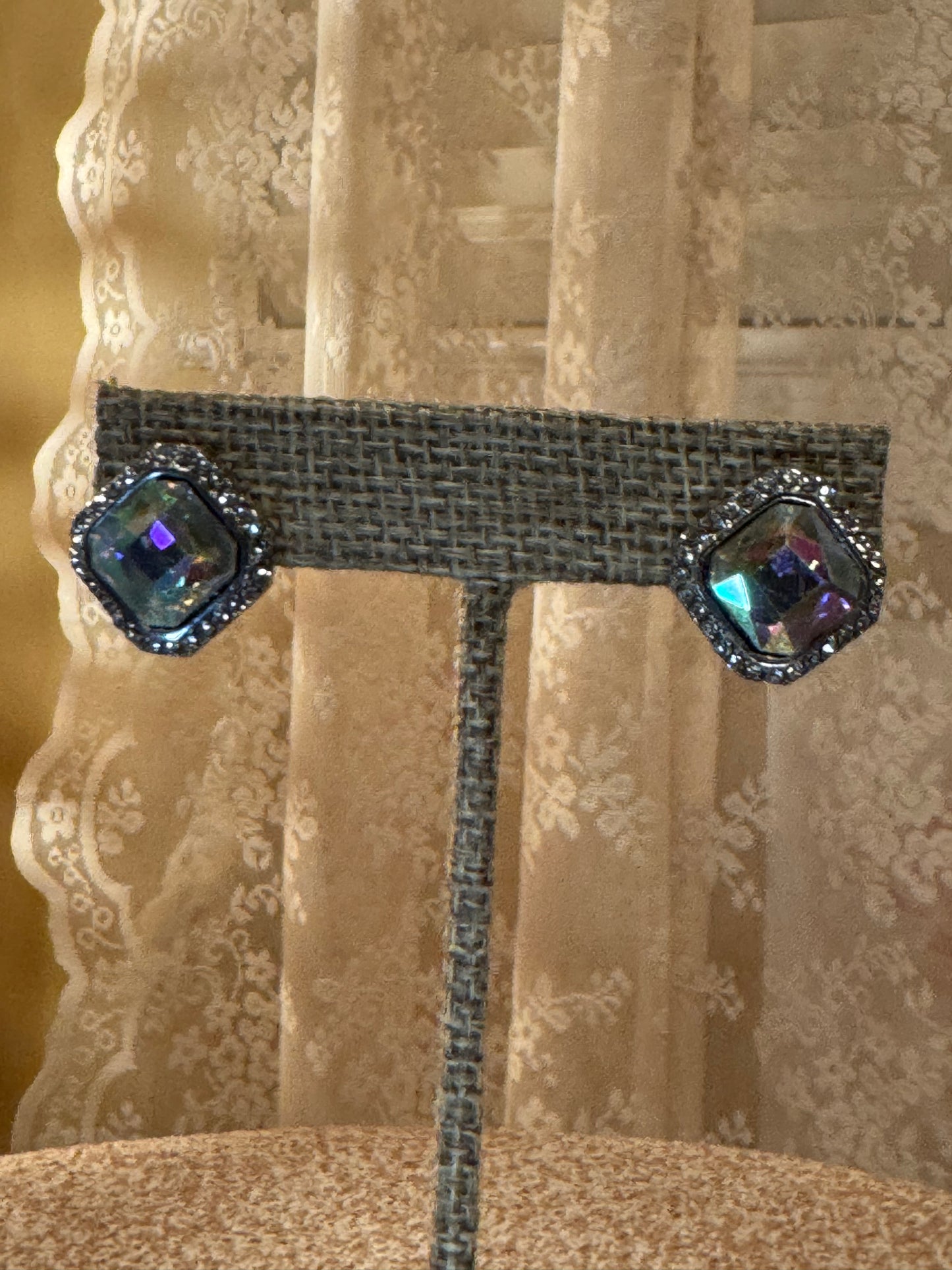 Vintage-Style Aurora Borealis Square Stud Earrings – Silver Tone