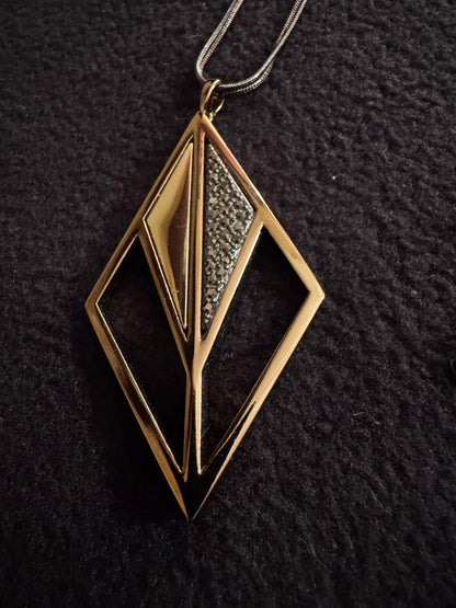 Signed White House Black Market 34” Necklace with Diamond Shaped Pendant