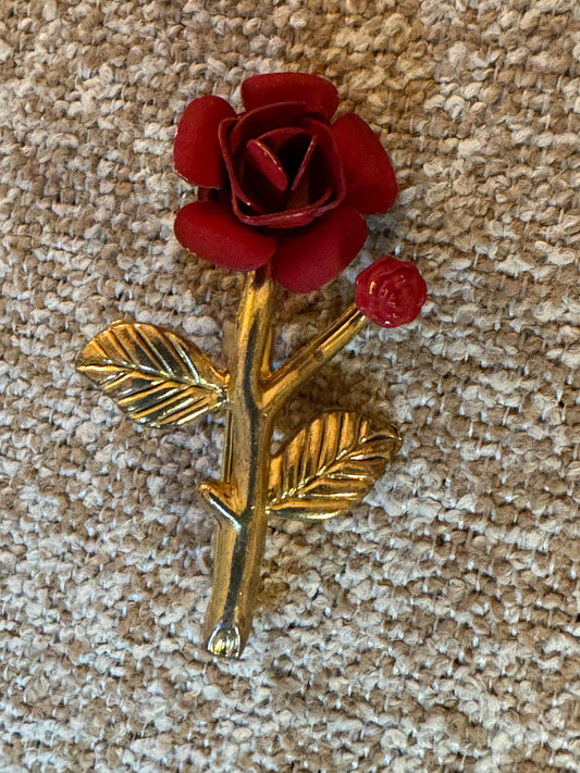 Vintage Matte Red Enamel Rose Brooch – Gold Tone Stem