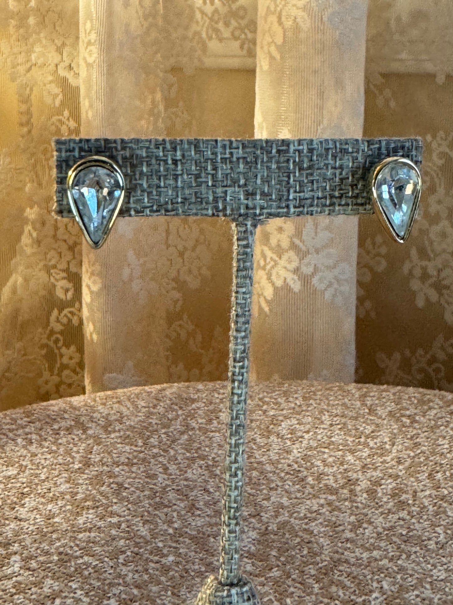 Vintage S.A.L. Swarovski Crystal Earrings – Gold Tone