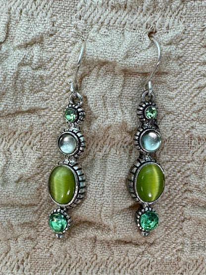 Rare Vintage Green Cat Eye Earrings