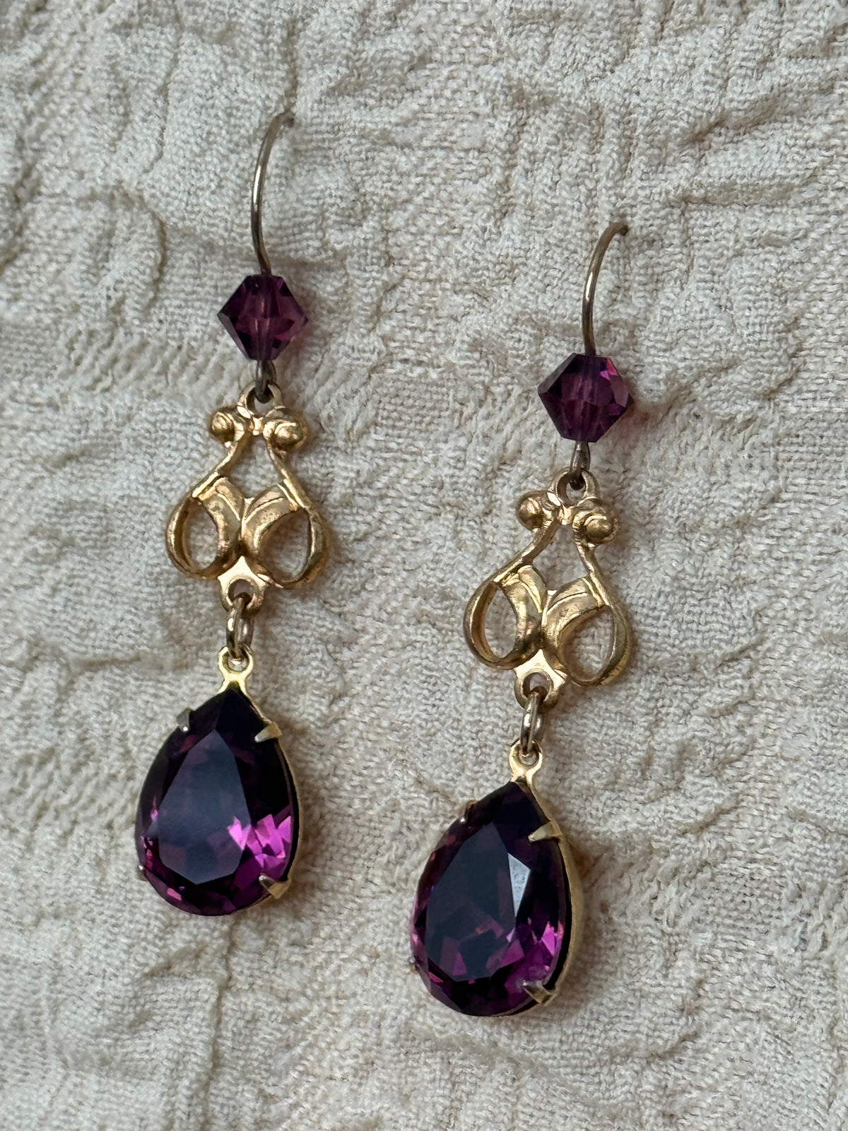 Vintage Elegant Purple Crystal Drop Earrings