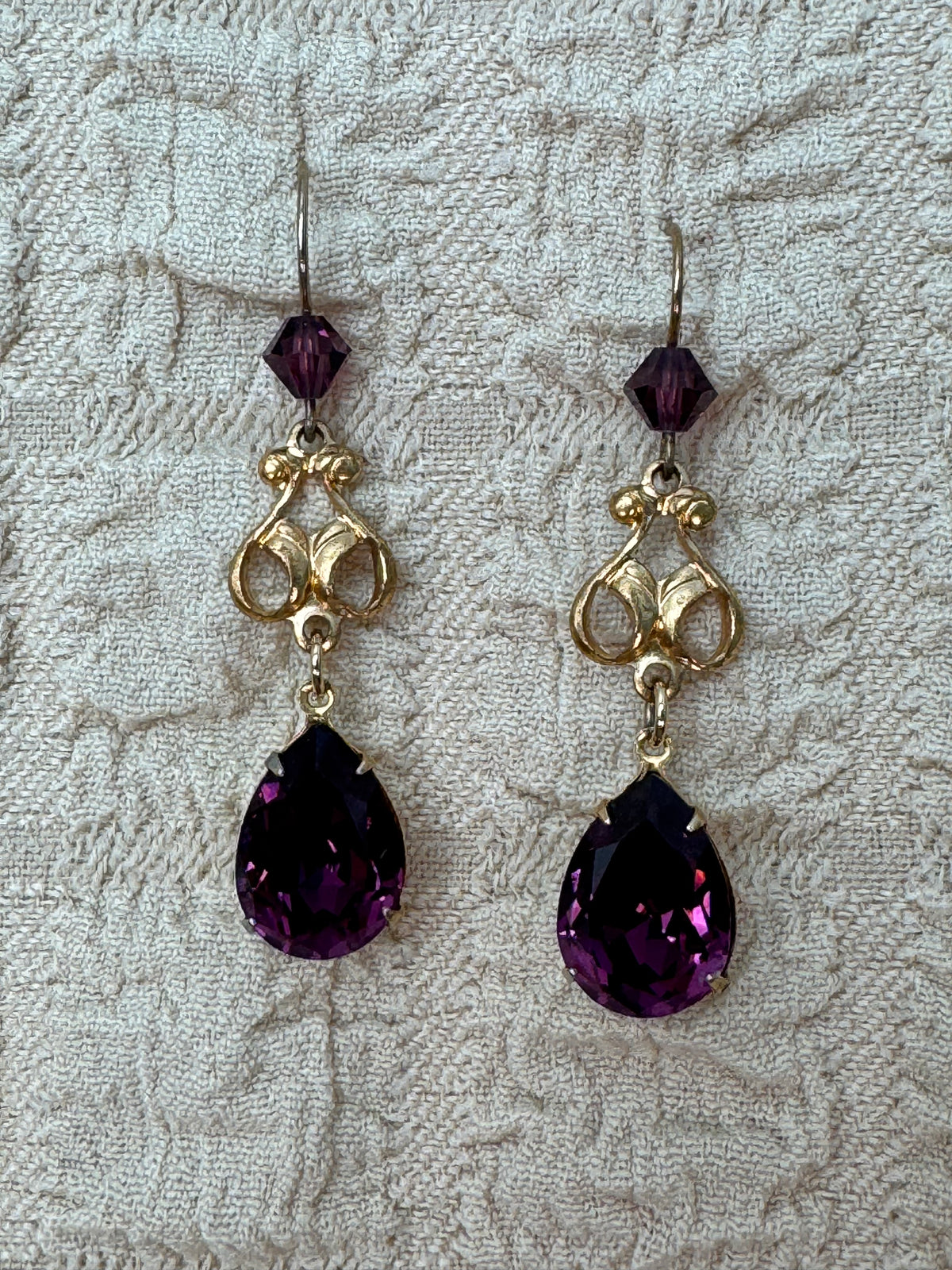 Vintage Elegant Purple Crystal Drop Earrings