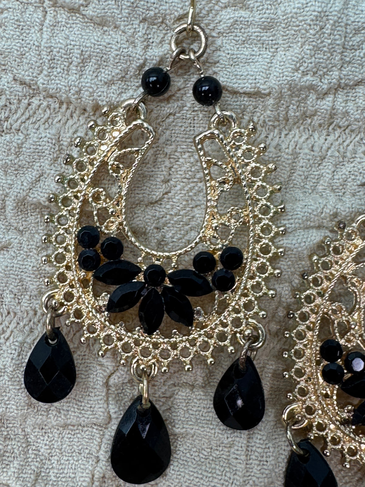 Vintage Boho Gold Tone Black Bead Chandelier Dangle Earrings