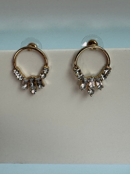 Vintage-Inspired Gold-Tone Hoop Earrings with Fanned Crystal Fringe