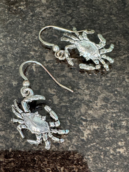 Coastal Charm Vintage Silver-Tone Textured Crab Dangle Earrings