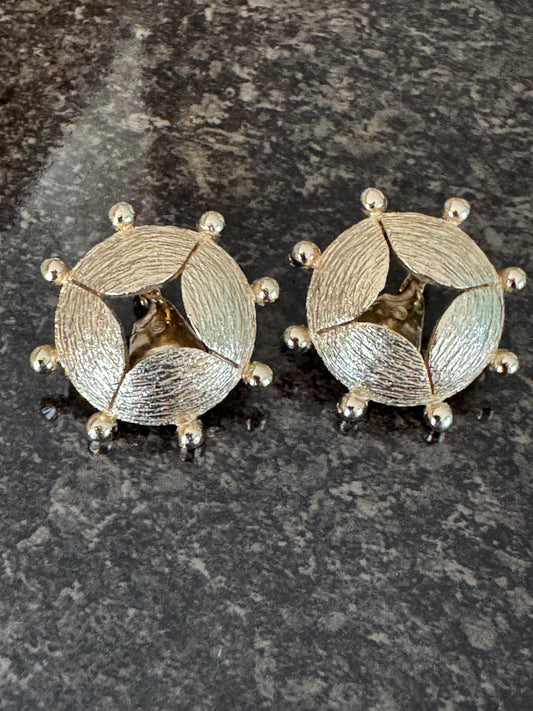 Signed Monet Vintage Gold Tone Clip Earrings