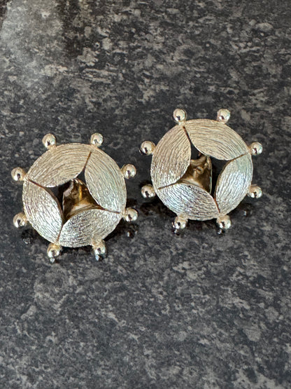 Signed Monet Vintage Gold Tone Clip Earrings