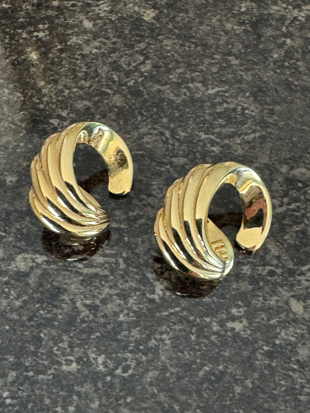 Signed Monet Vintage Gold Tone Clip Earrings