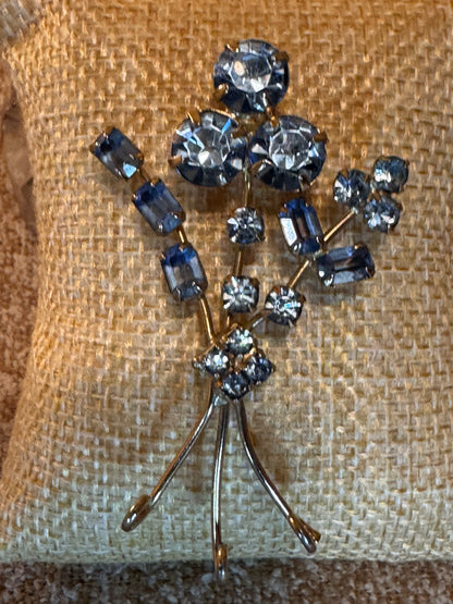 Vintage Blue Rhinestone Floral Brooch – Gold Tone Mid-Century Sparkle