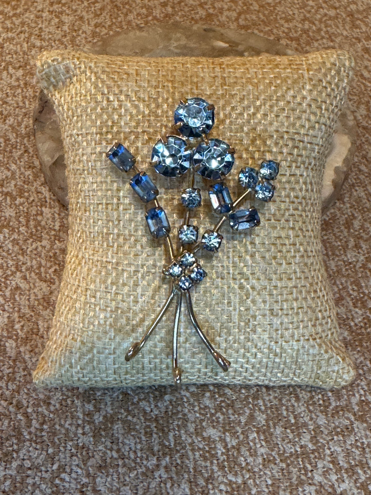 Vintage Blue Rhinestone Floral Brooch – Gold Tone Mid-Century Sparkle